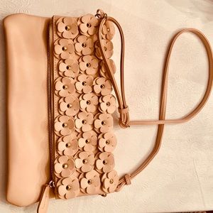 Purse - Handbag - Adorable flower detail